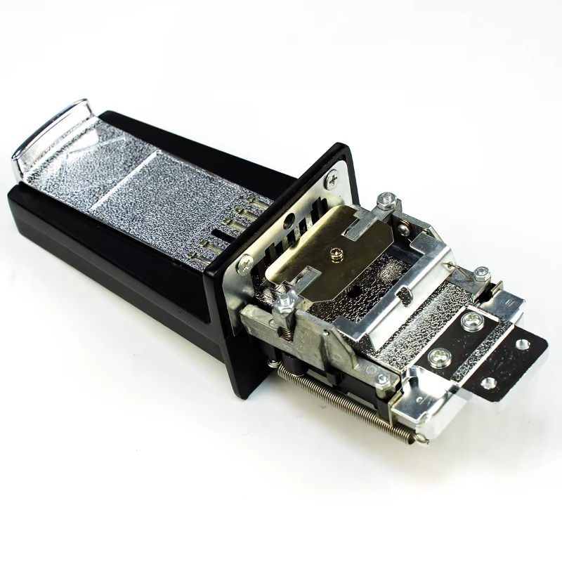 طاولة حمام السباحة، مشغل العمل - مراجعة Token Coin Mechanism وسعره